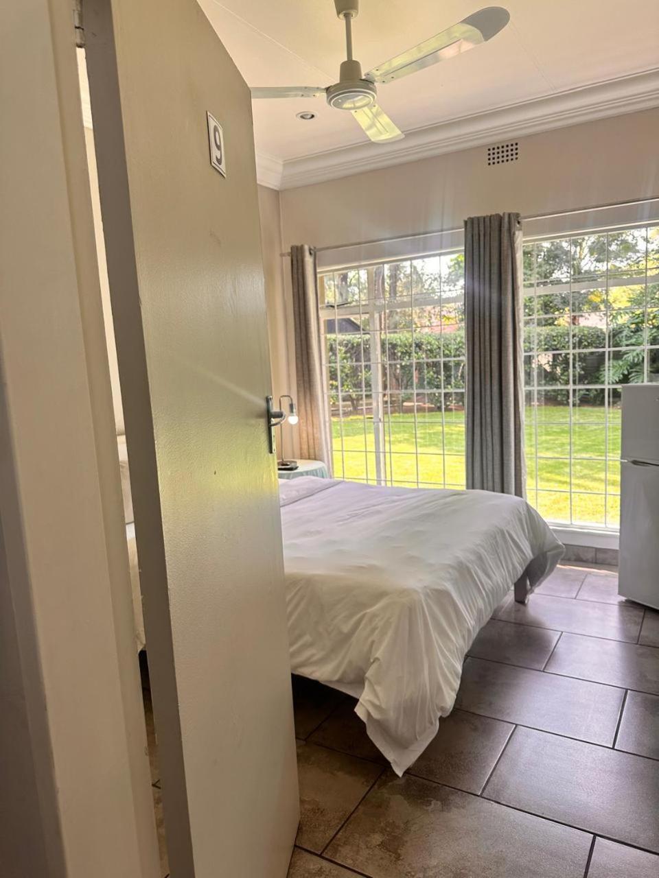 Woods Guest House Middelburg  Eksteriør billede